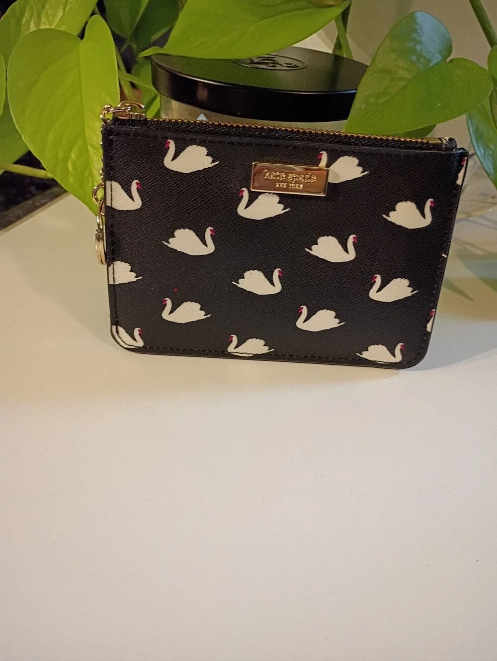 kate spade black white swan card pouch with gold-tone accents